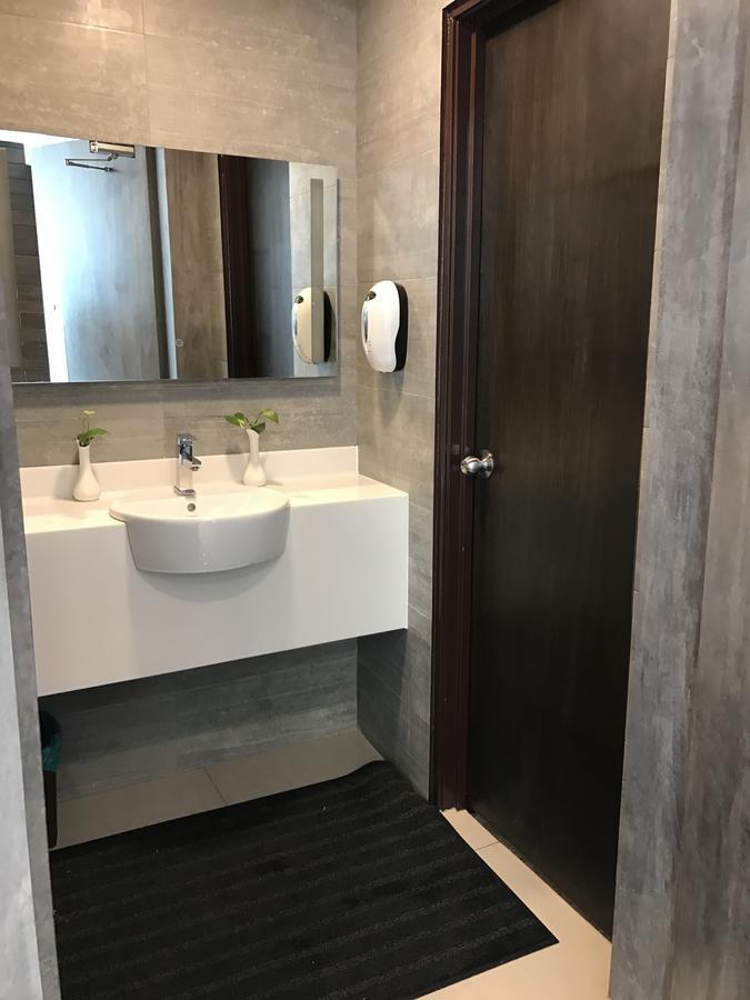 Zen Boutique Hotel Ulu Tiram Kültér fotó